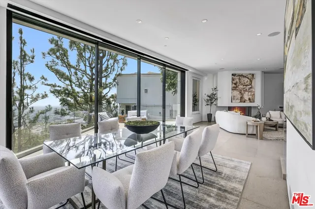 $6,499,000 | 8526 Hollywood Boulevard, Los Angeles, CA 90069