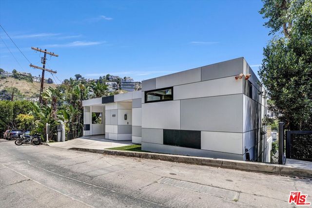 $6,499,000 | 8526 Hollywood Boulevard, Los Angeles, CA 90069