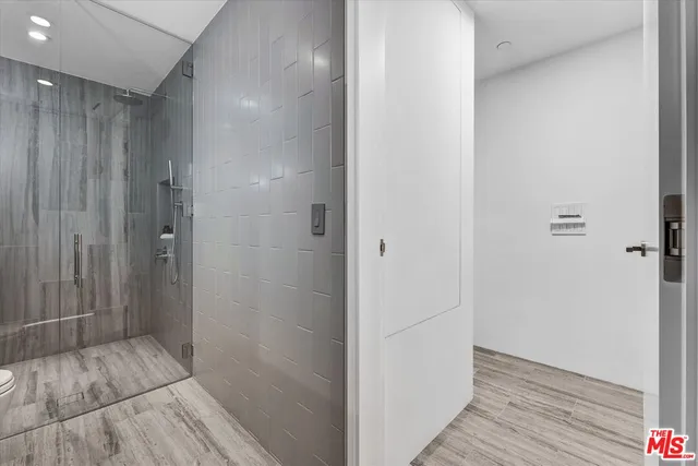 $6,499,000 | 8526 Hollywood Boulevard, Los Angeles, CA 90069