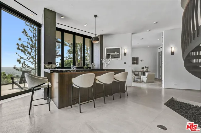 $6,499,000 | 8526 Hollywood Boulevard, Los Angeles, CA 90069