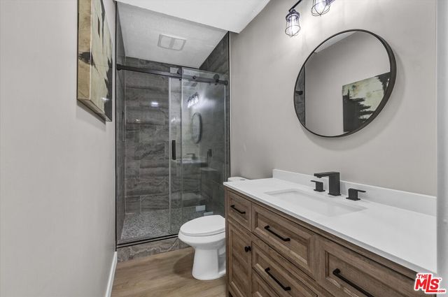 $6,499,000 | 8526 Hollywood Boulevard, Los Angeles, CA 90069