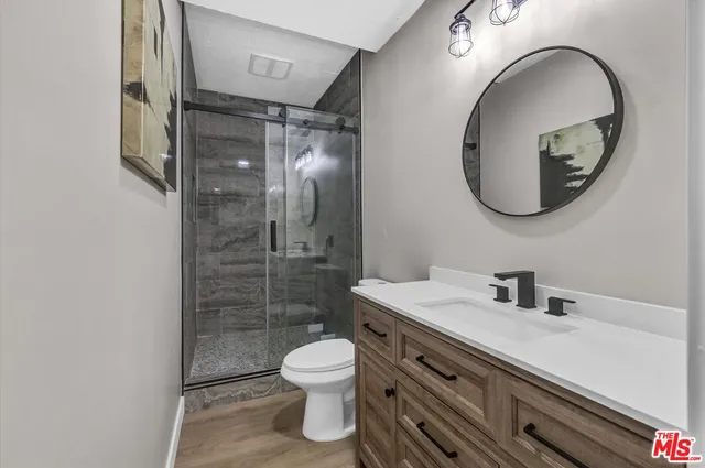 $6,499,000 | 8526 Hollywood Boulevard, Los Angeles, CA 90069