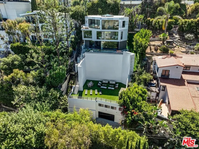 $6,499,000 | 8526 Hollywood Boulevard, Los Angeles, CA 90069