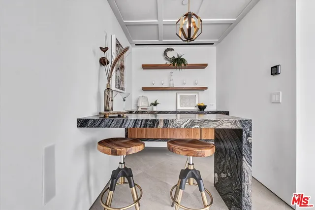 $6,499,000 | 8526 Hollywood Boulevard, Los Angeles, CA 90069