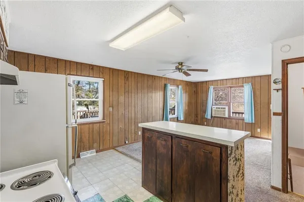 $150,000 | 716 Franklin Street, Sweet Springs, MO 65351