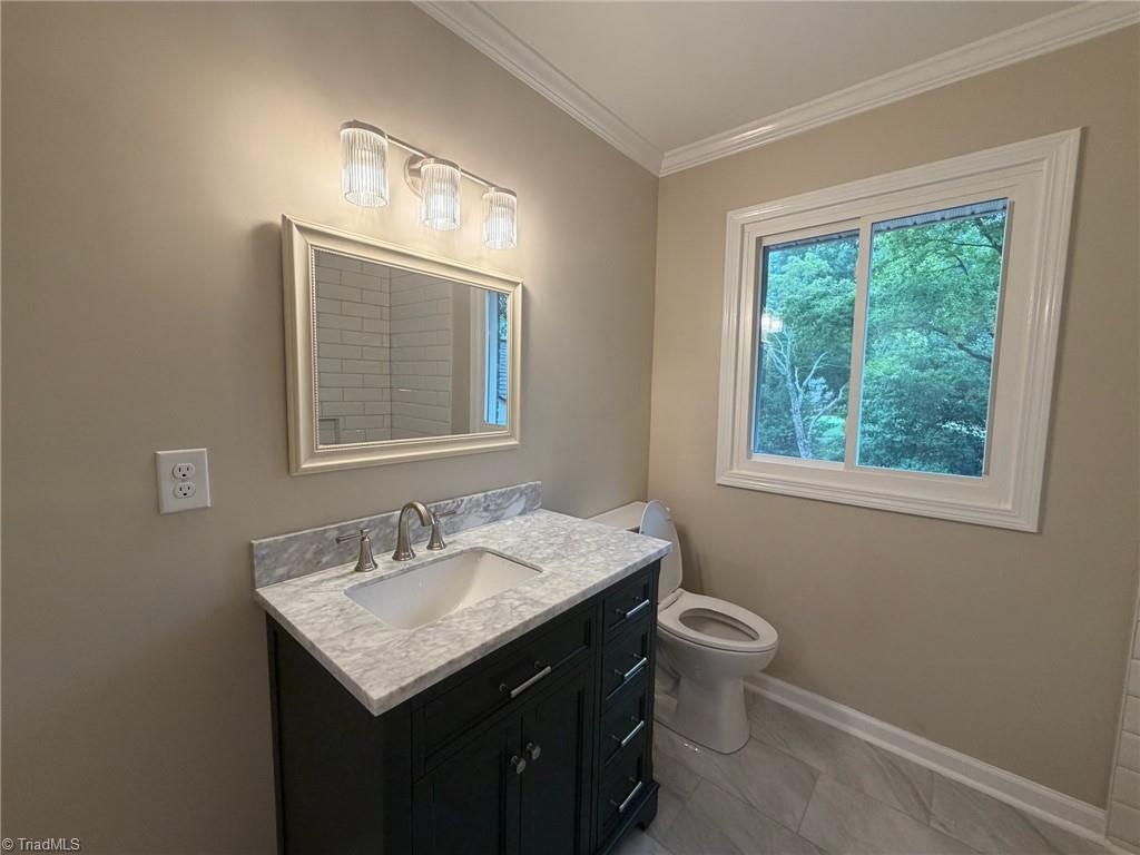 2701 Tudor Road Winston-Salem, NC 27106 - Photo 23 of 29 Bathroom - 3rd Floor