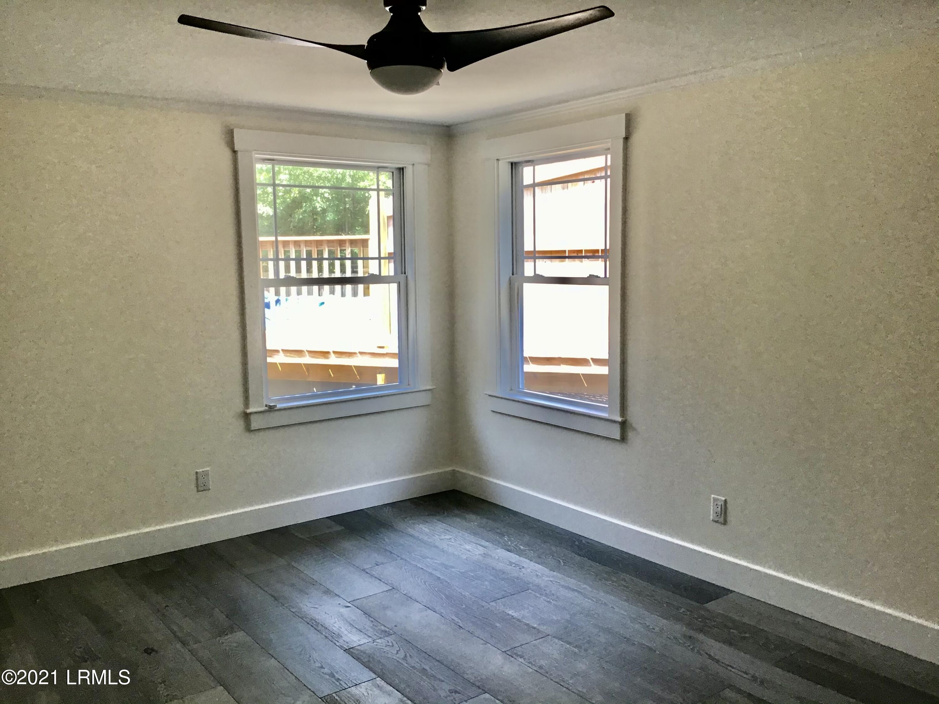 809 Sams Point Road Beaufort, SC 29907 - Photo 14 of 34 2D3555C1-F617-4DEB-A483-92C8262D12D8