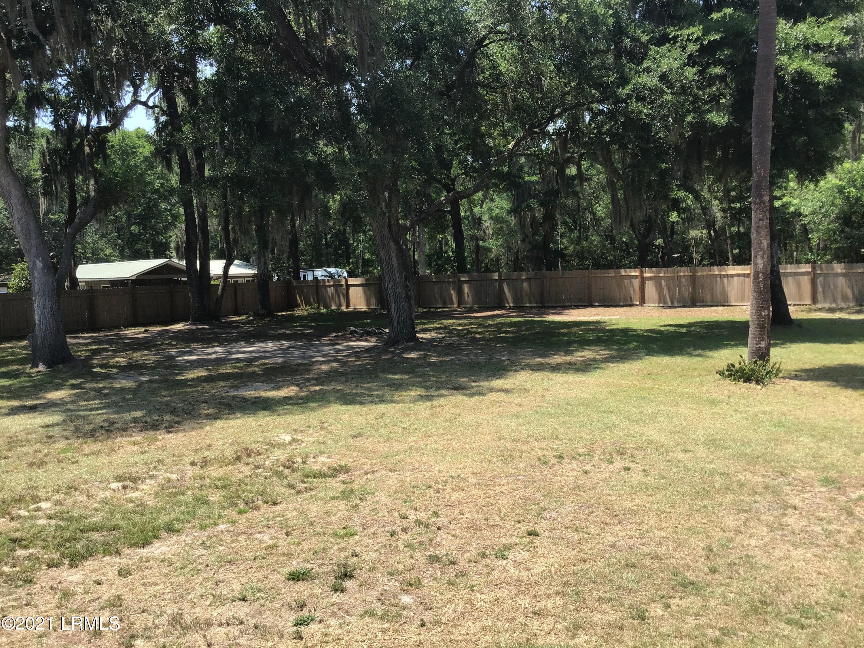 809 Sams Point Road Beaufort, SC 29907 - Photo 29 of 34 A1D3DEFE-C180-4A12-AA6F-6DFF054470AB