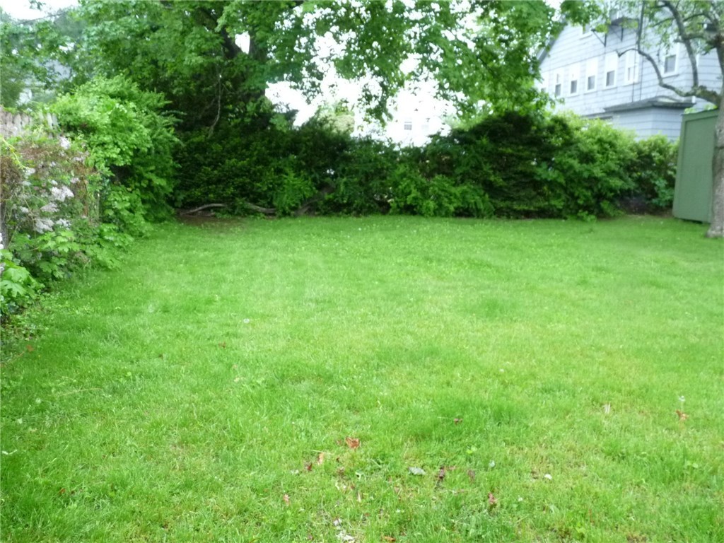 195 Sowams Road Barrington, RI 02806 - Photo 10 of 18 Gallery Image 10