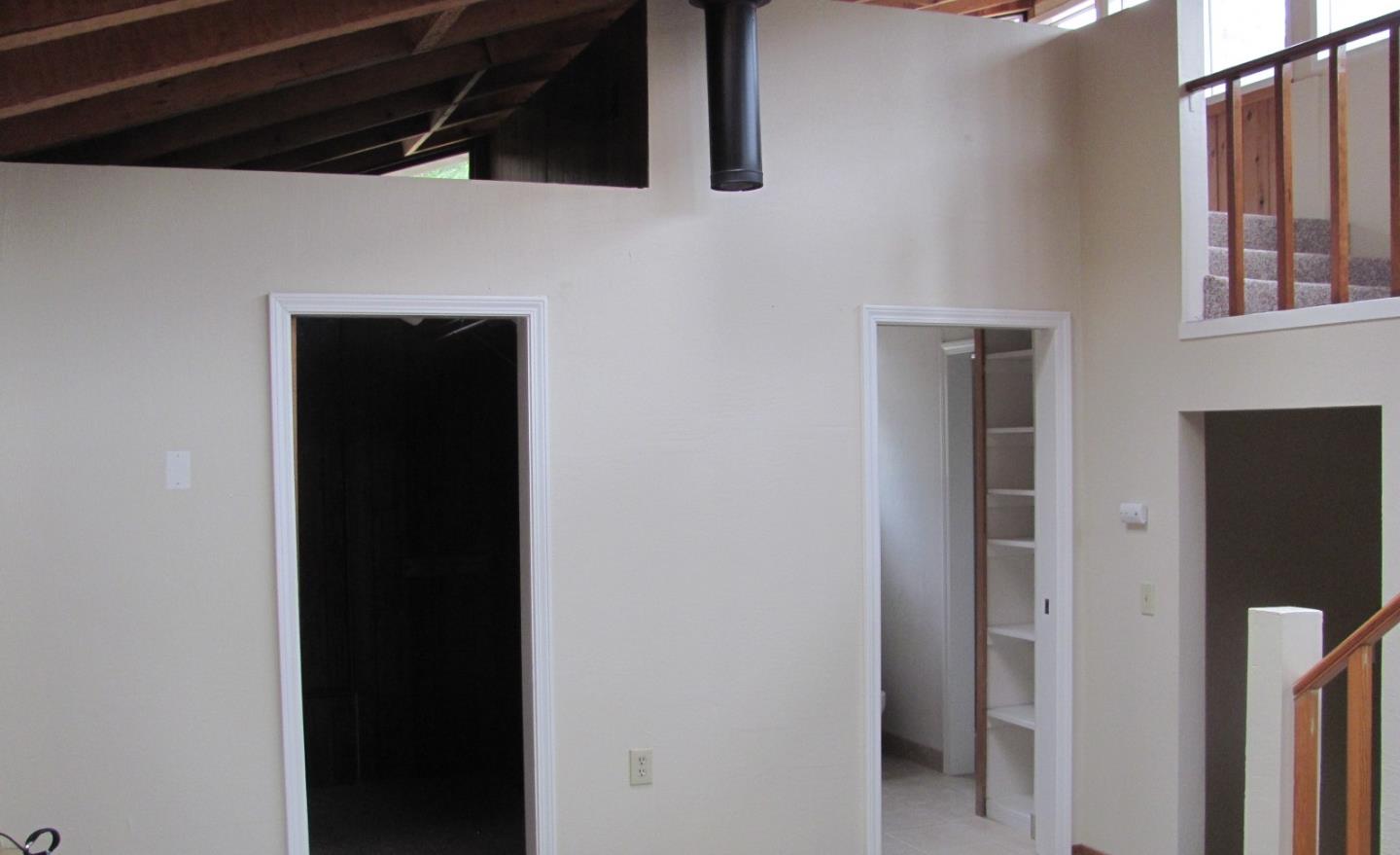 274 Paradise Road Salinas, CA 93907 - Photo 8 of 13 Gallery Image 8
