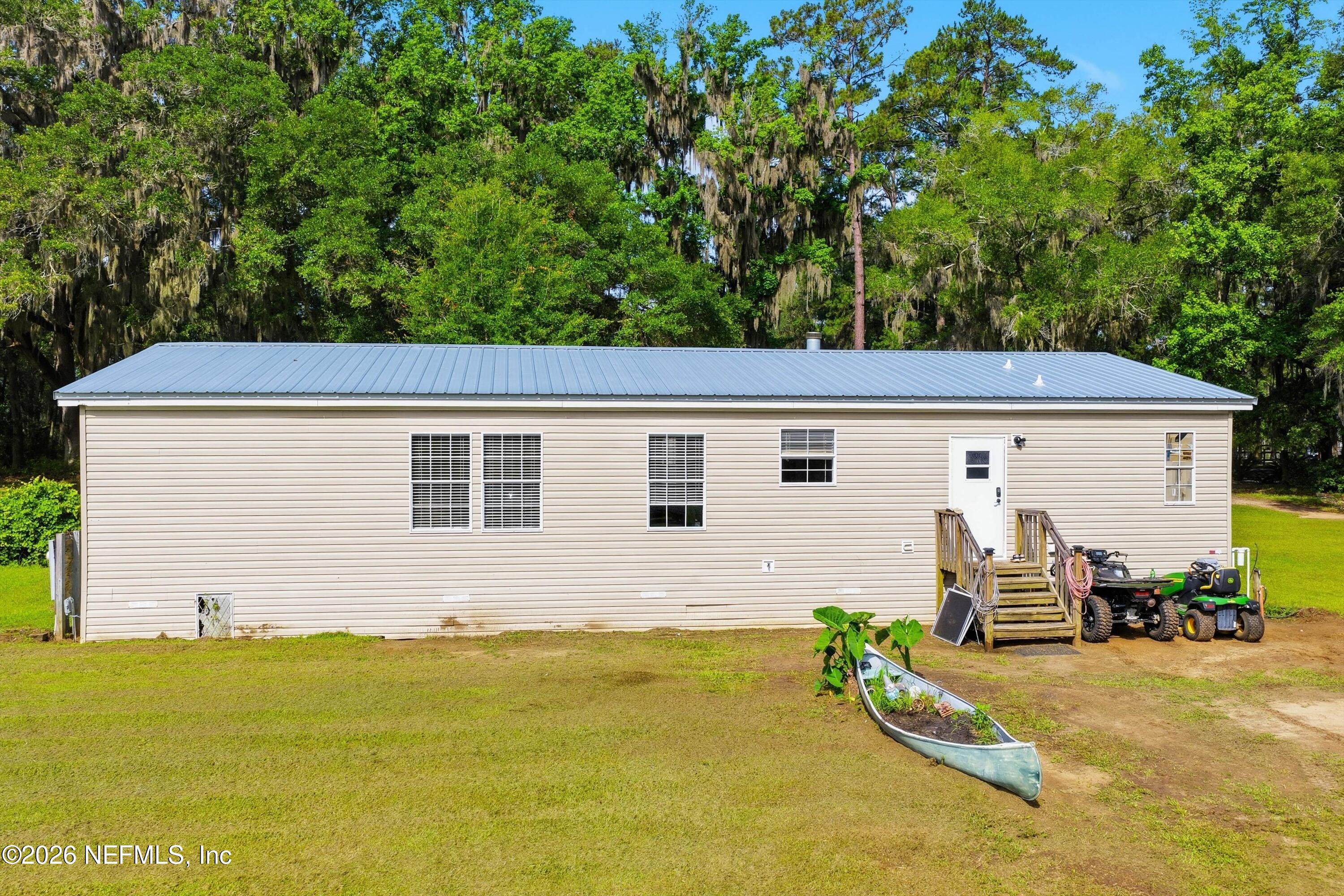 25417 Old Bellamy Road High Springs, FL 32643 - Photo 6 of 16 04-Back of Home