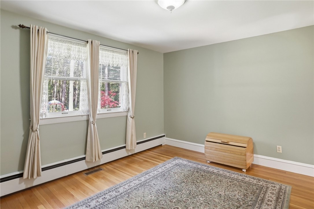 712 E Road Scituate, RI 02857 - Photo 21 of 50