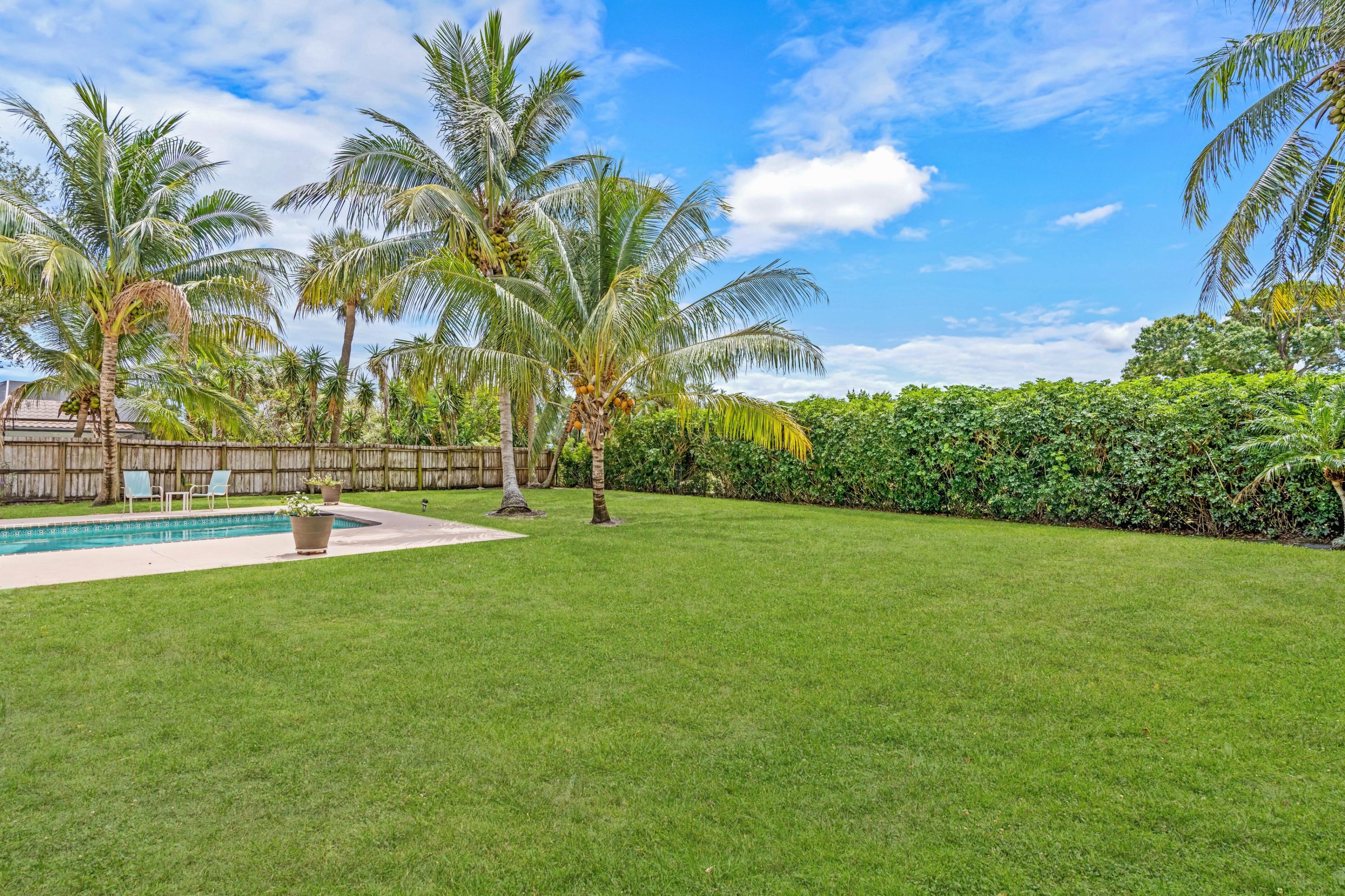 980 Northwest 8th Street Boca Raton, FL 33486 - Photo 18 of 30 Fenced Backyard