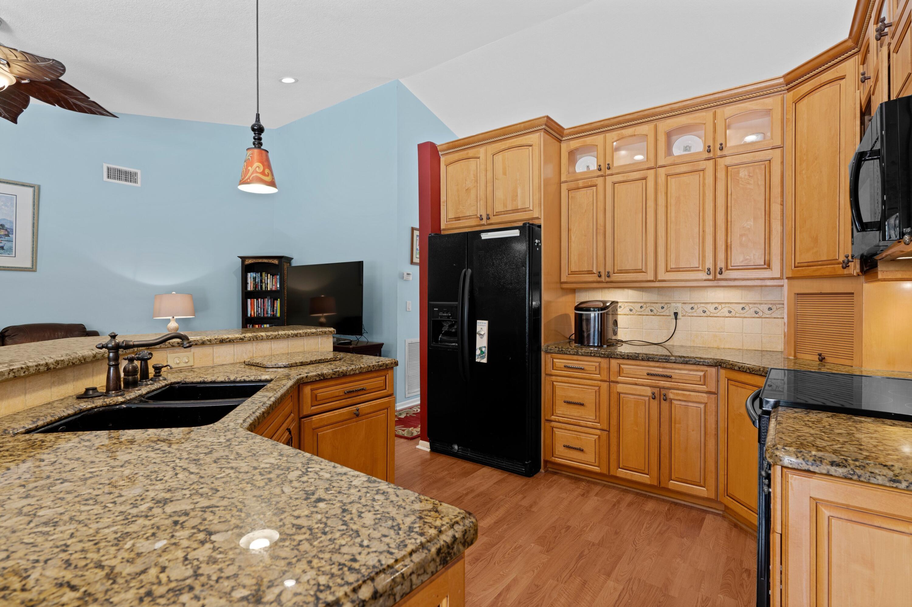980 Northwest 8th Street Boca Raton, FL 33486 - Photo 5 of 30 Kitchen