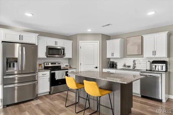 $249,900 | 70 Marker Drive, Unit A, Highland, IL 62249