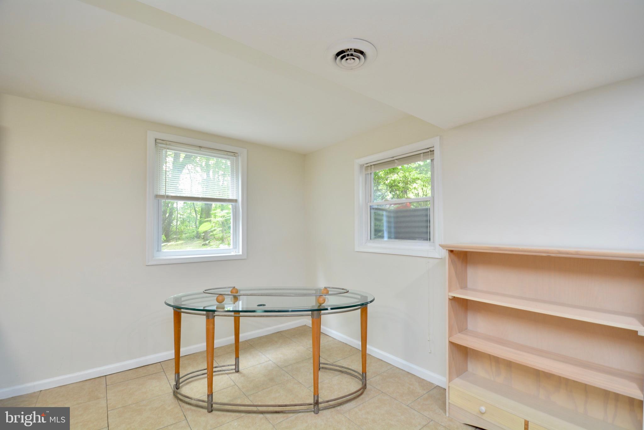7708 Hoadly Road Manassas, VA 20112 - Photo 16 of 46 Gallery Image 16