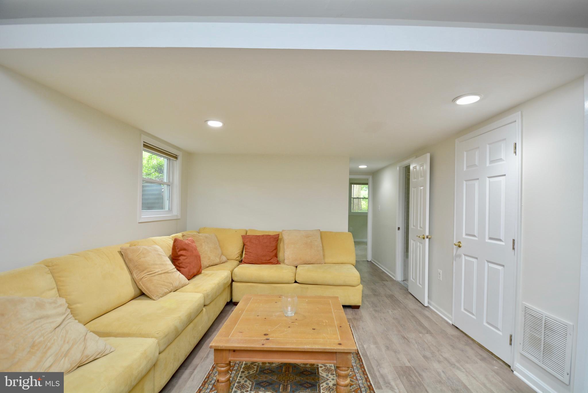 7708 Hoadly Road Manassas, VA 20112 - Photo 26 of 46 Gallery Image 26