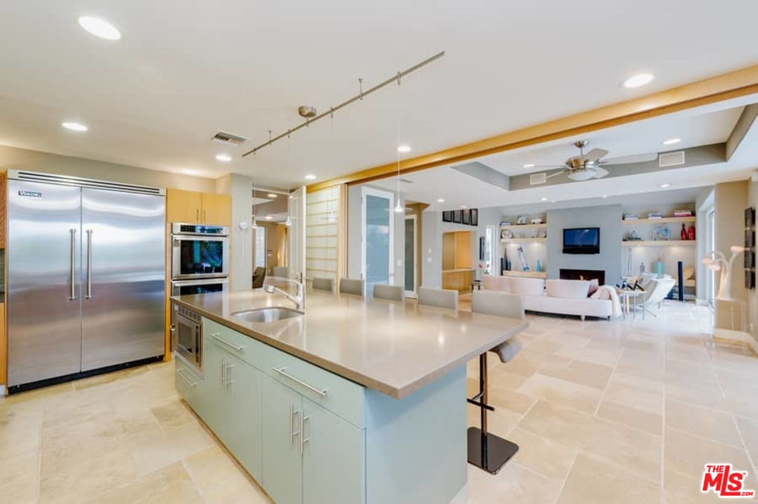 12655 Promontory Road Los Angeles, CA 90049 - Photo 8 of 43