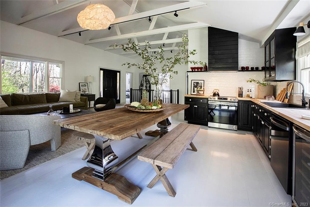 10 Sentry Hill Road Roxbury, CT 06783 - Photo 6 of 22