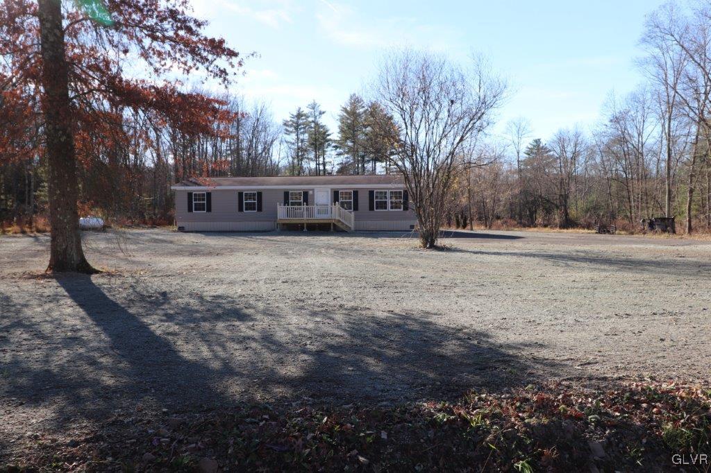 232 Lauchnor Road Lehighton, PA 18235 - Photo 1 of 34 232 Lauchnor