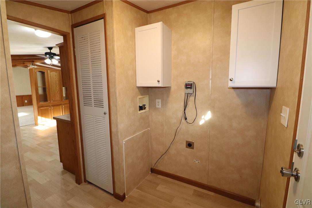 232 Lauchnor Road Lehighton, PA 18235 - Photo 12 of 34 Laundry Room