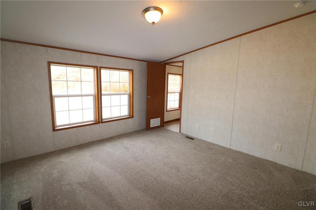 232 Lauchnor Road Lehighton, PA 18235 - Photo 16 of 34 Gallery Image 16