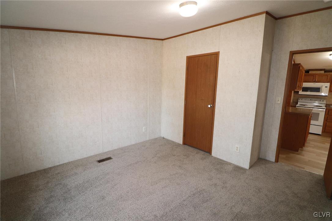 232 Lauchnor Road Lehighton, PA 18235 - Photo 21 of 34 2nd Bedroom