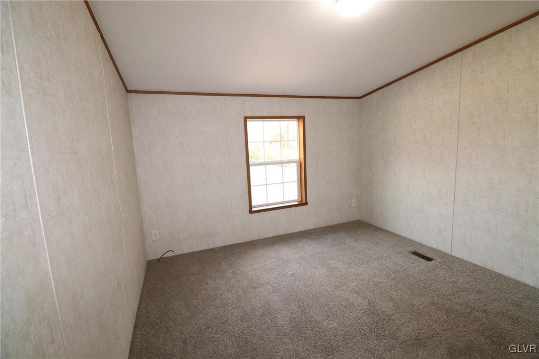 232 Lauchnor Road Lehighton, PA 18235 - Photo 22 of 34 Gallery Image 22