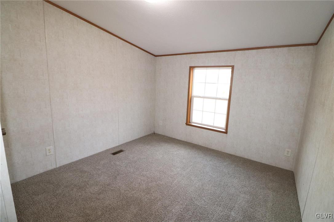 232 Lauchnor Road Lehighton, PA 18235 - Photo 25 of 34 Gallery Image 25