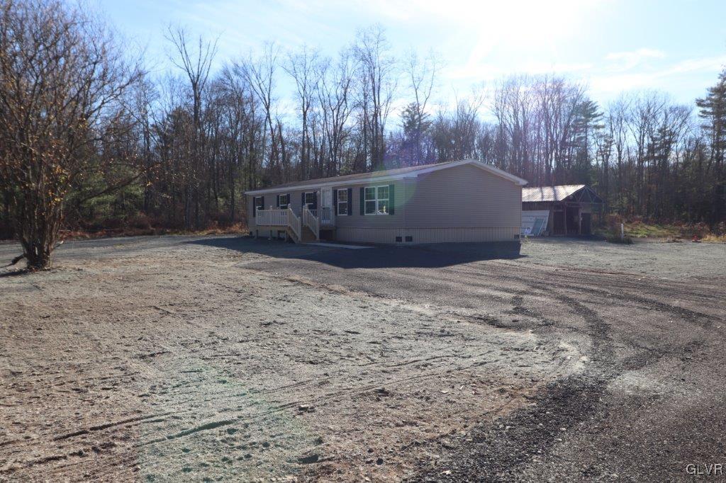 232 Lauchnor Road Lehighton, PA 18235 - Photo 31 of 34 Side Front