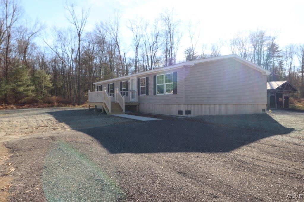 232 Lauchnor Road Lehighton, PA 18235 - Photo 33 of 34 Side View