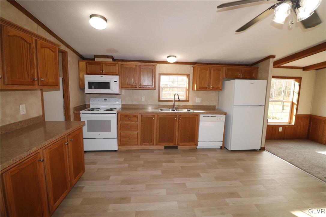232 Lauchnor Road Lehighton, PA 18235 - Photo 8 of 34 Gallery Image 8