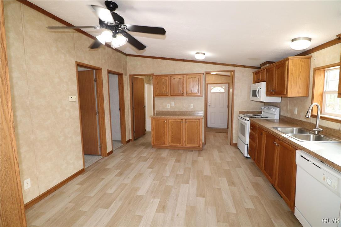 232 Lauchnor Road Lehighton, PA 18235 - Photo 9 of 34 Gallery Image 9