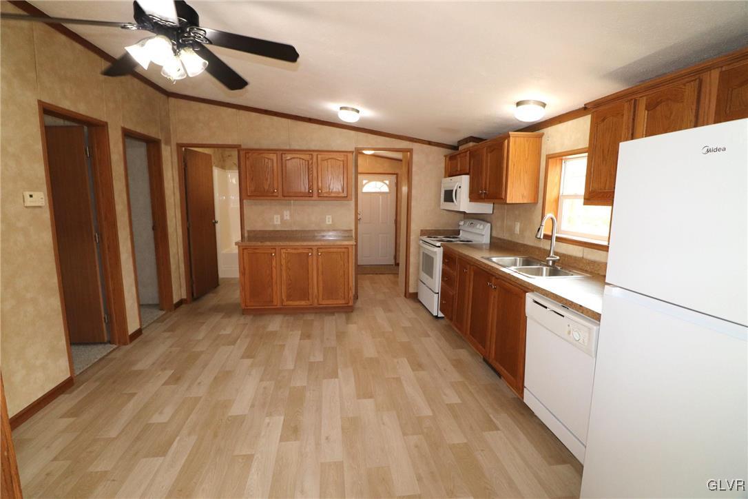 232 Lauchnor Road Lehighton, PA 18235 - Photo 10 of 34 Gallery Image 10