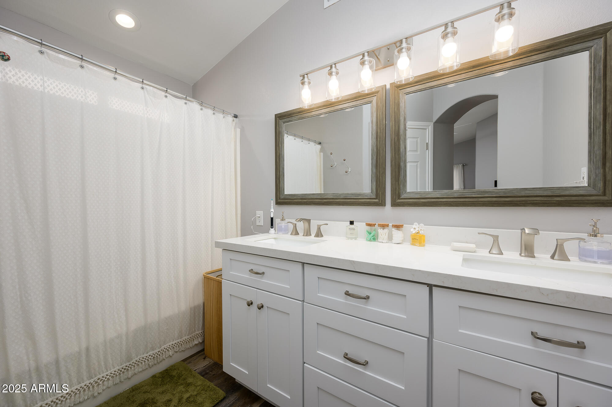 4636 East Danbury Road Phoenix, AZ 85032 - Photo 15 of 27 Danbury-3