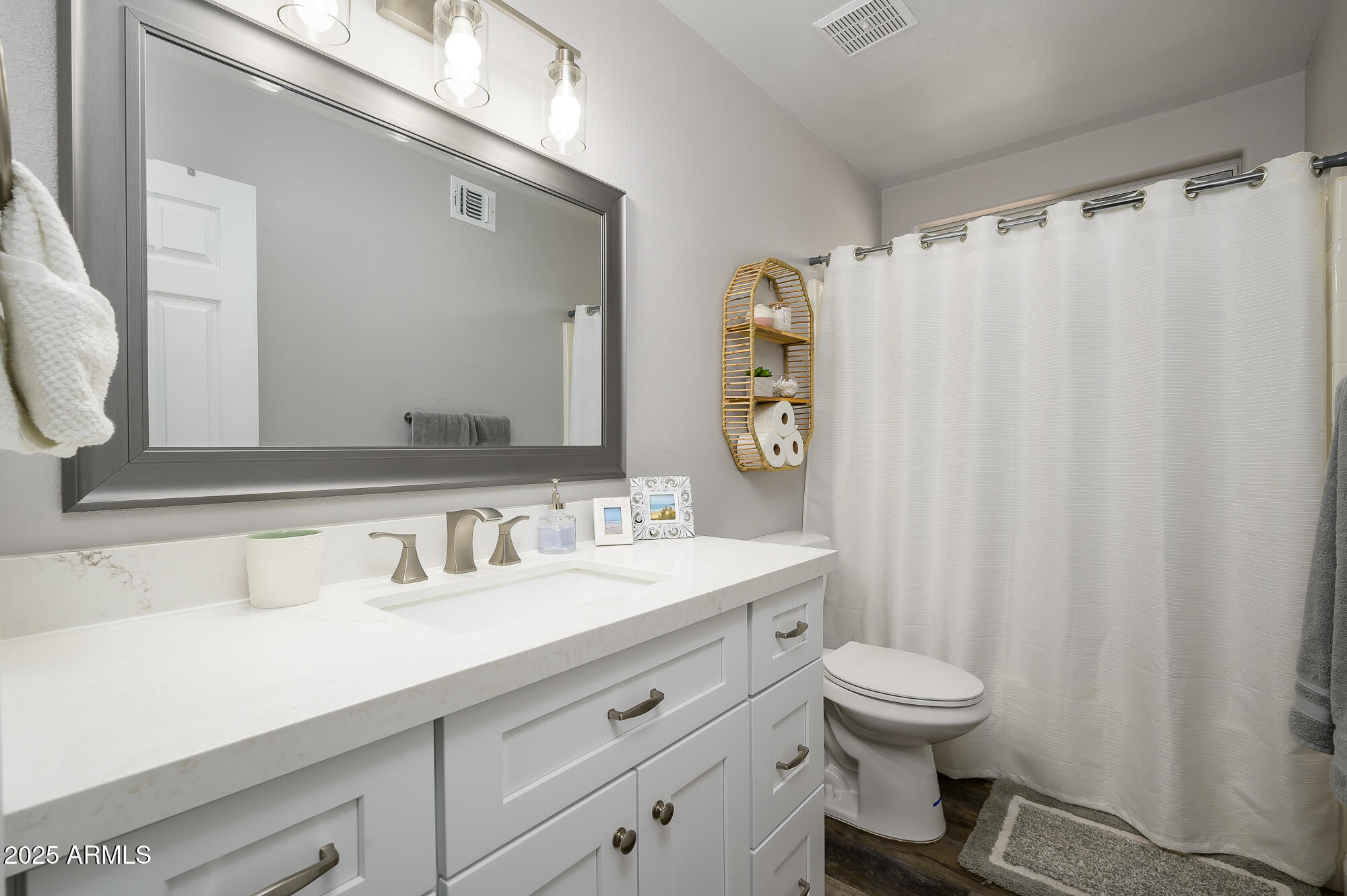 4636 East Danbury Road Phoenix, AZ 85032 - Photo 16 of 27 Danbury-4