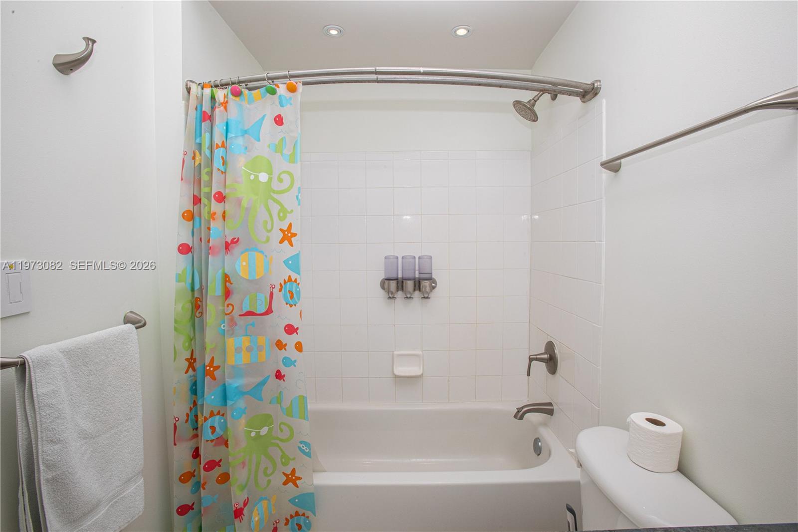 9172 Collins Avenue, Unit 312 Surfside, FL 33154 - Photo 31 of 35