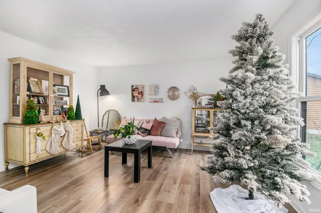 $375,000 | 502 Roy Street, Winona Lake, IN 46590