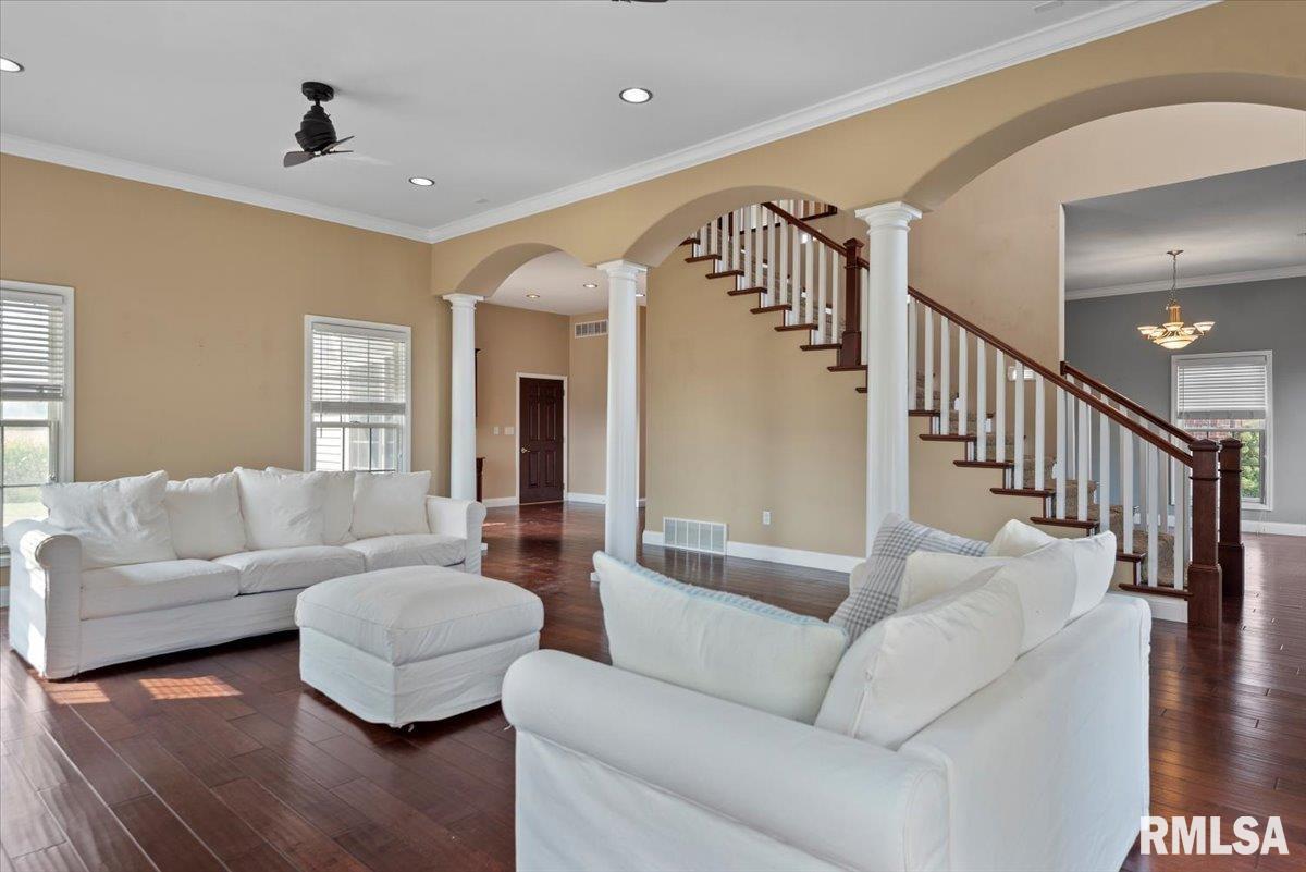 3704 Crystal Spring Drive Springfield, IL 62711 - Photo 8 of 59