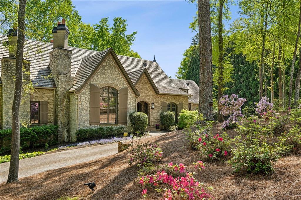 105 Kingston Manor Northeast Atlanta, GA 30342 - Photo 102 of 104