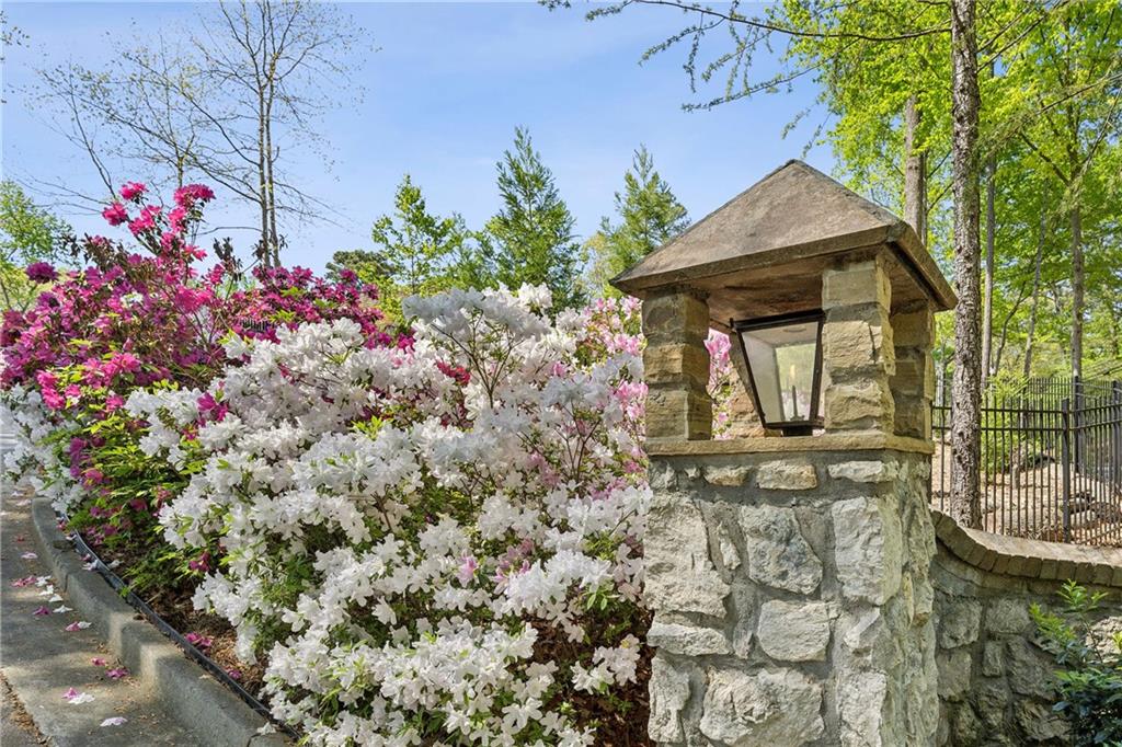 105 Kingston Manor Northeast Atlanta, GA 30342 - Photo 103 of 104