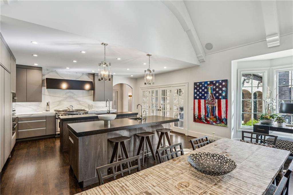 105 Kingston Manor Northeast Atlanta, GA 30342 - Photo 28 of 104