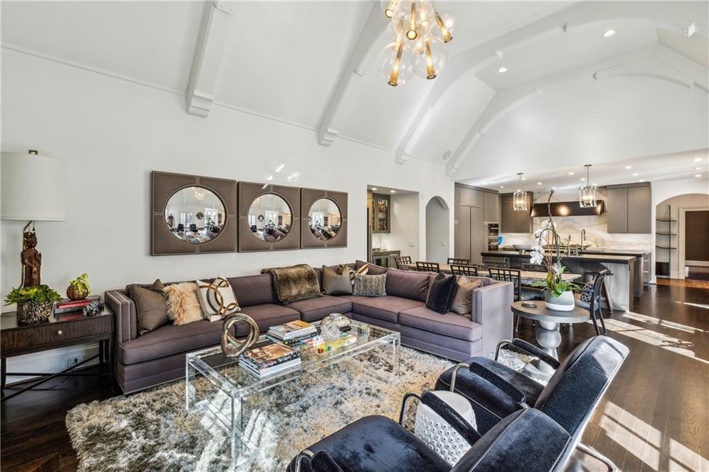 105 Kingston Manor Northeast Atlanta, GA 30342 - Photo 30 of 104