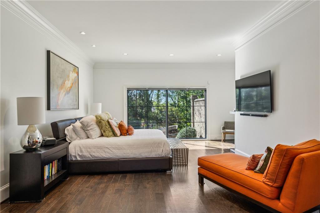 105 Kingston Manor Northeast Atlanta, GA 30342 - Photo 34 of 104