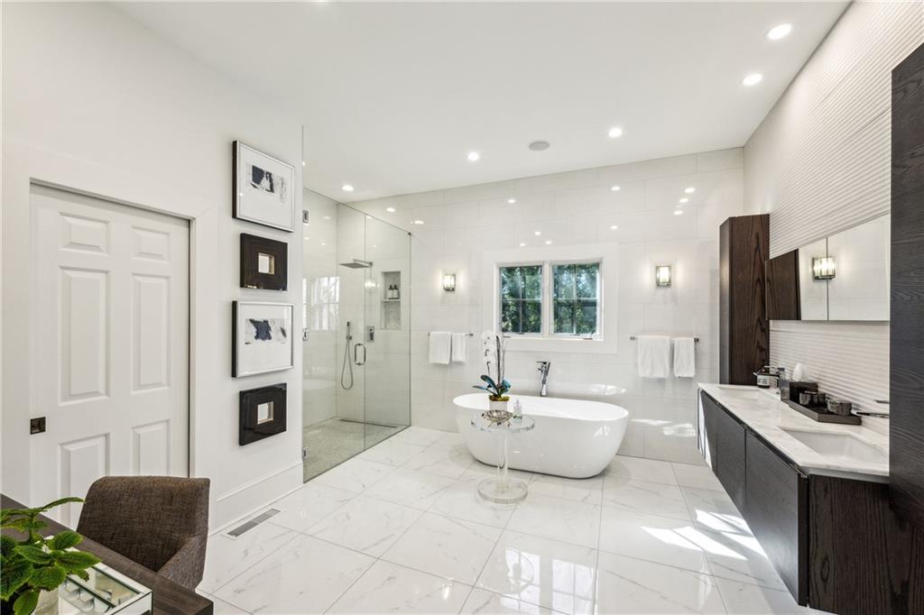 105 Kingston Manor Northeast Atlanta, GA 30342 - Photo 37 of 104