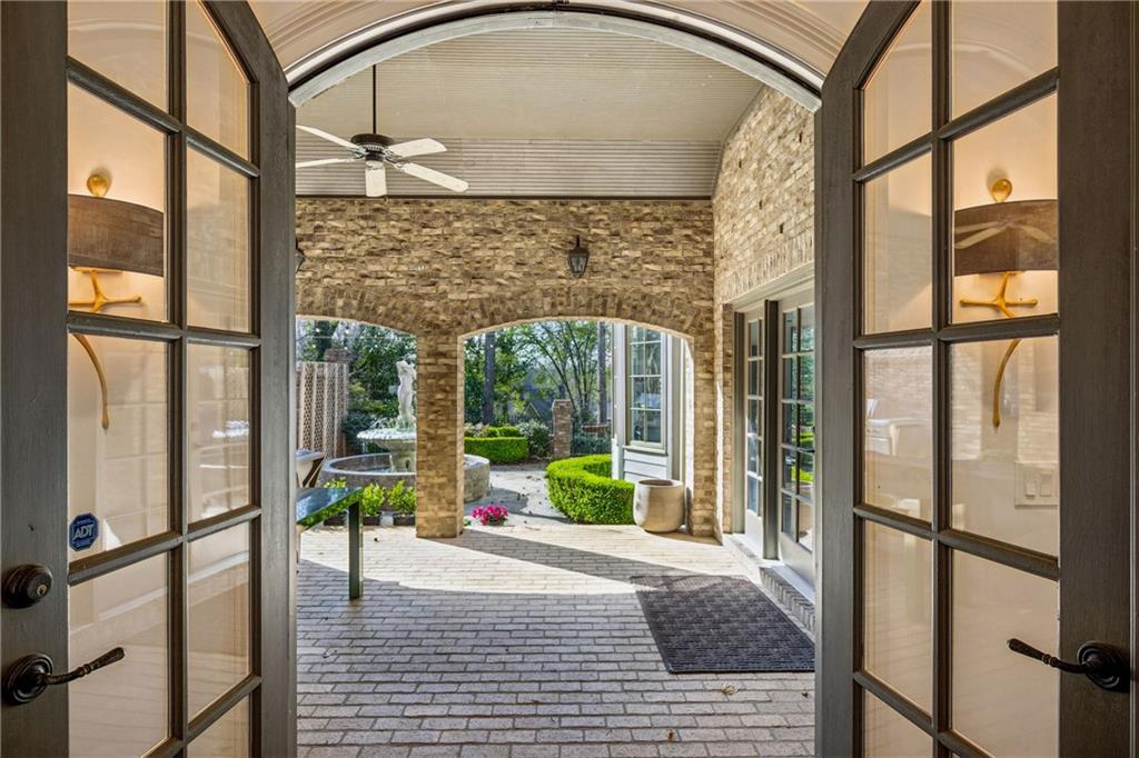 105 Kingston Manor Northeast Atlanta, GA 30342 - Photo 41 of 104