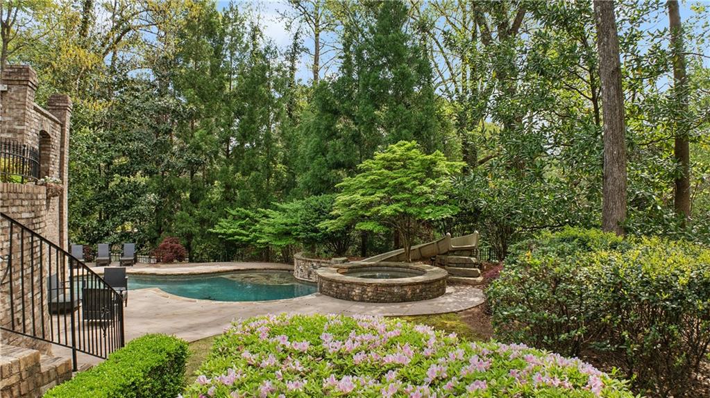 105 Kingston Manor Northeast Atlanta, GA 30342 - Photo 83 of 104