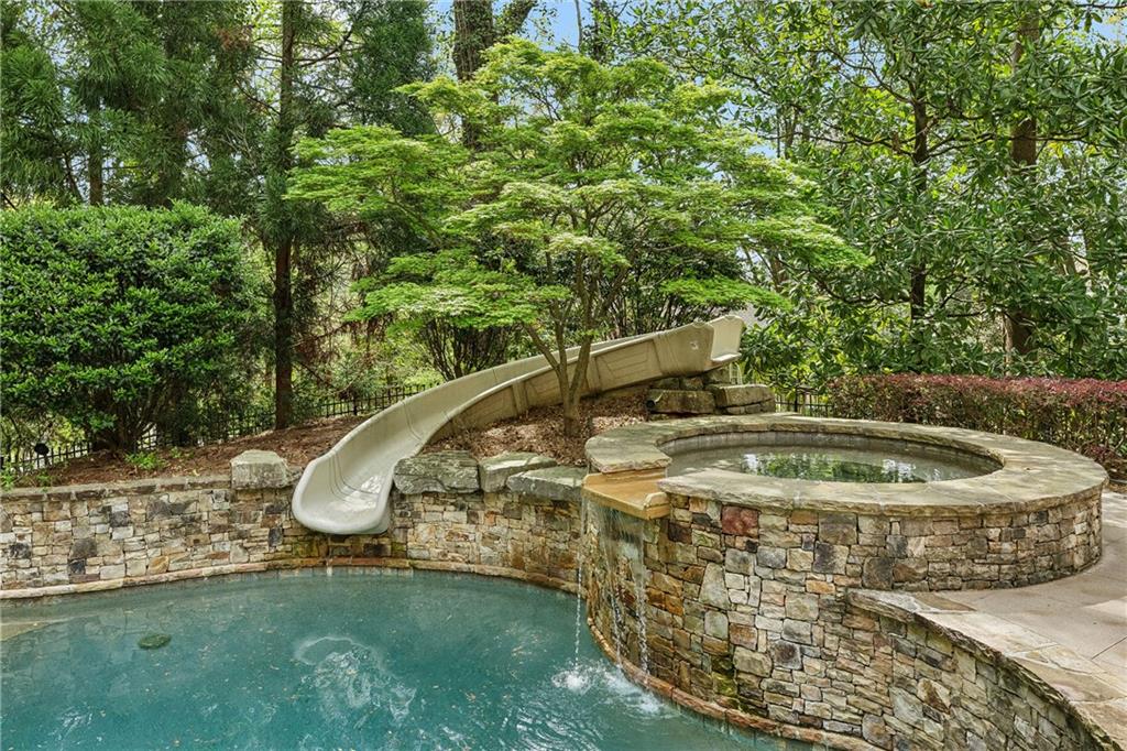 105 Kingston Manor Northeast Atlanta, GA 30342 - Photo 85 of 104