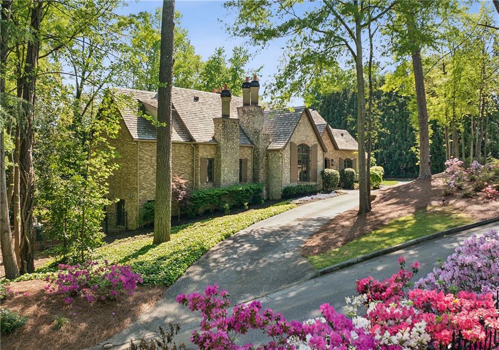 105 Kingston Manor Northeast Atlanta, GA 30342 - Photo 94 of 104