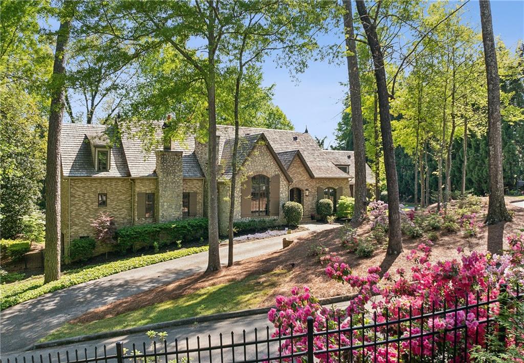 105 Kingston Manor Northeast Atlanta, GA 30342 - Photo 96 of 104